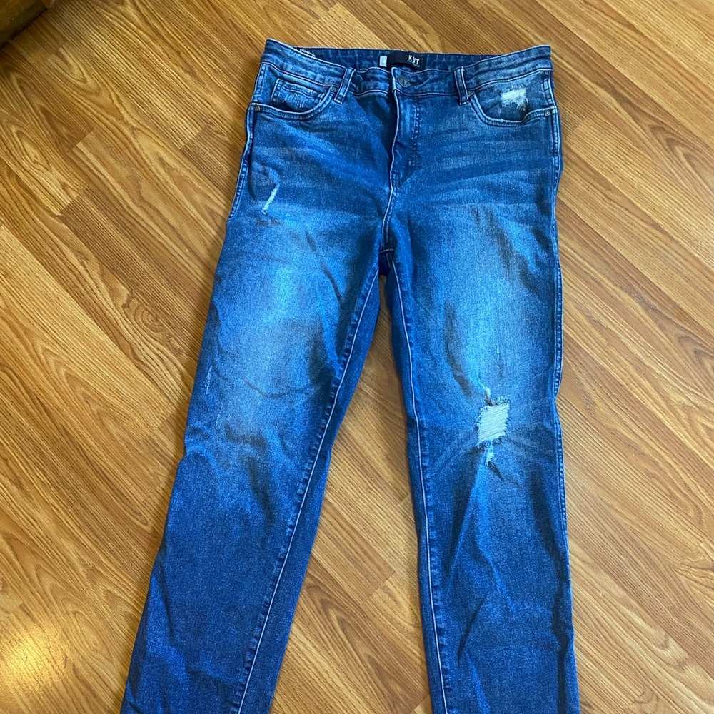 Size 12 CHRISSIE HIGH RISE CIGARRETE STRAIGHT LEG (TRENDY WASH)